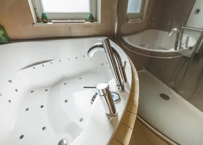 Z Jacuzzi Parking Balkon 2 Sypialnie * Breslavia