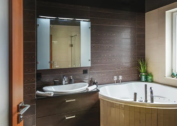 Z Jacuzzi Parking Balkon 2 Sypialnie *